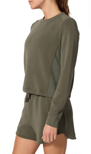 Release Pullover